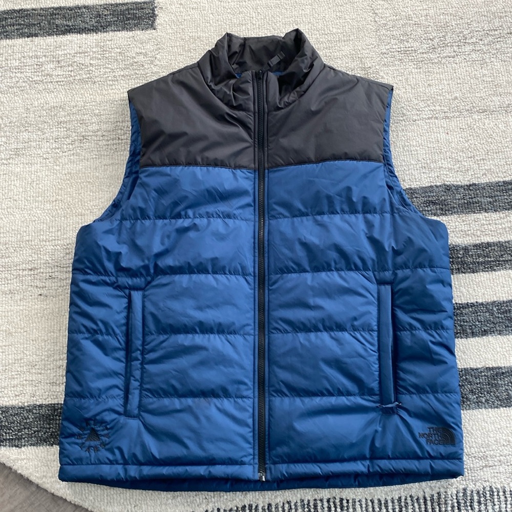 North Face men’s zip front vest
